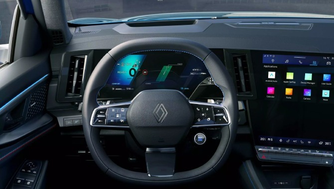 RENAULT RAFALE E-TECH FULL HYBRID - Interior